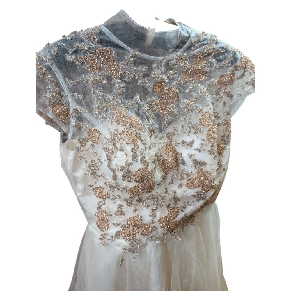 Embroidered Ivory High-Low Dress Floral  Sheer Overlay Formal Prom sz 16 (slim) - Picture 2 of 6